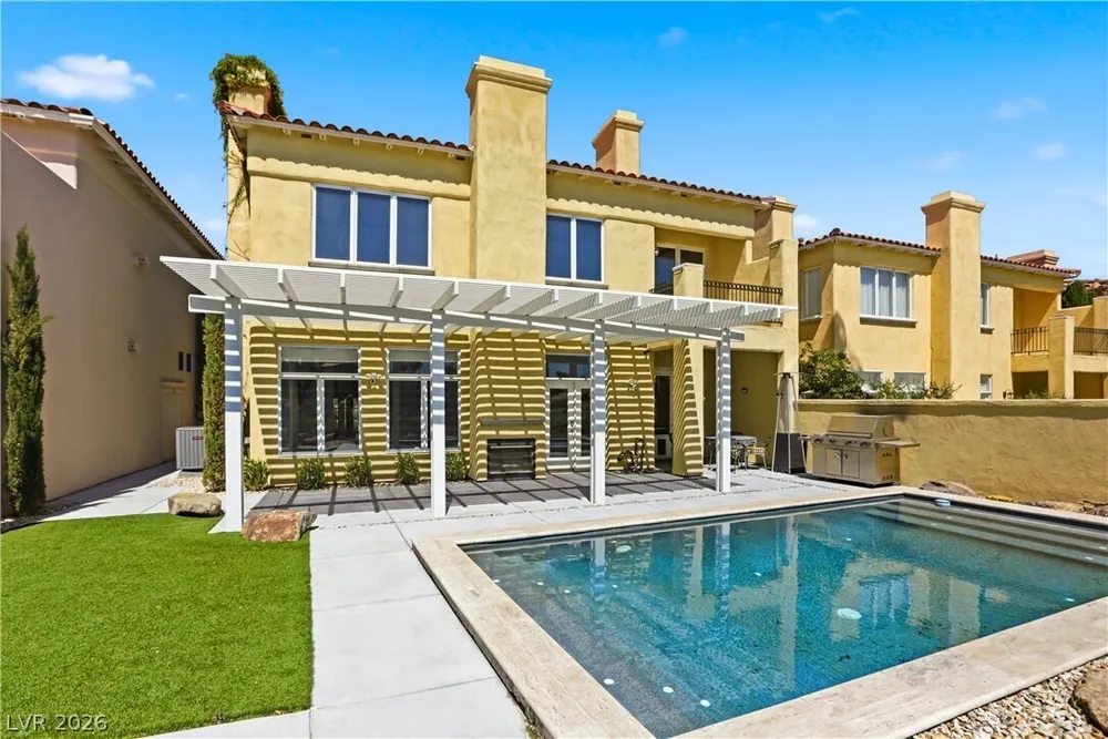 9053 Opus Dr, Las Vegas, NV 89117