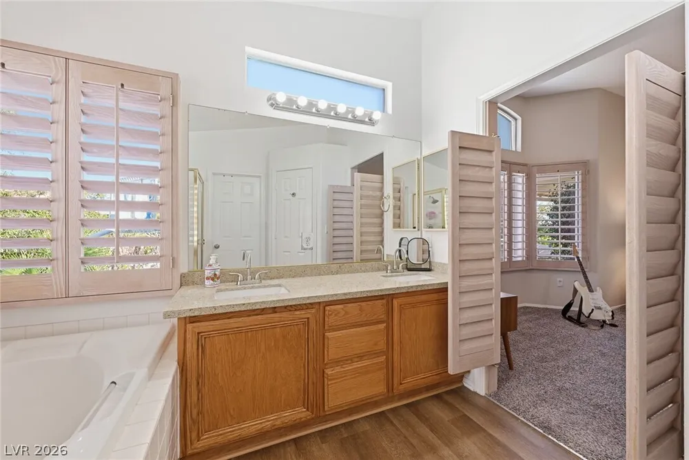 9416 Grenville Ave, Las Vegas, NV 89134-6205