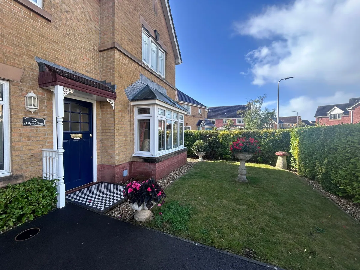 Rhoose, Barry, CF62