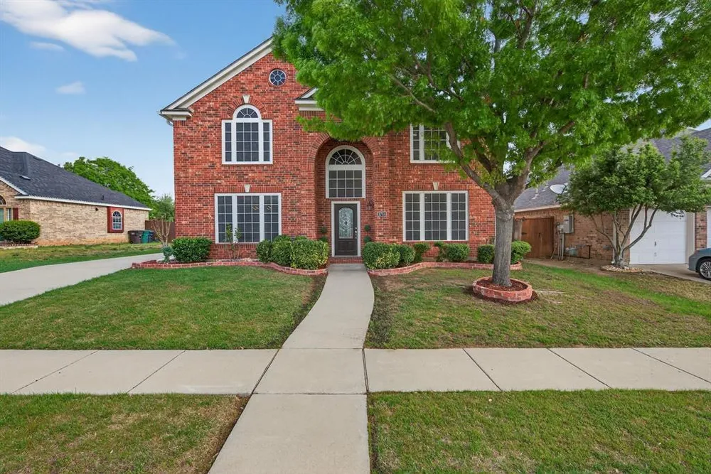 4704 Auburn Ridge Dr, Fort Worth, TX 76123