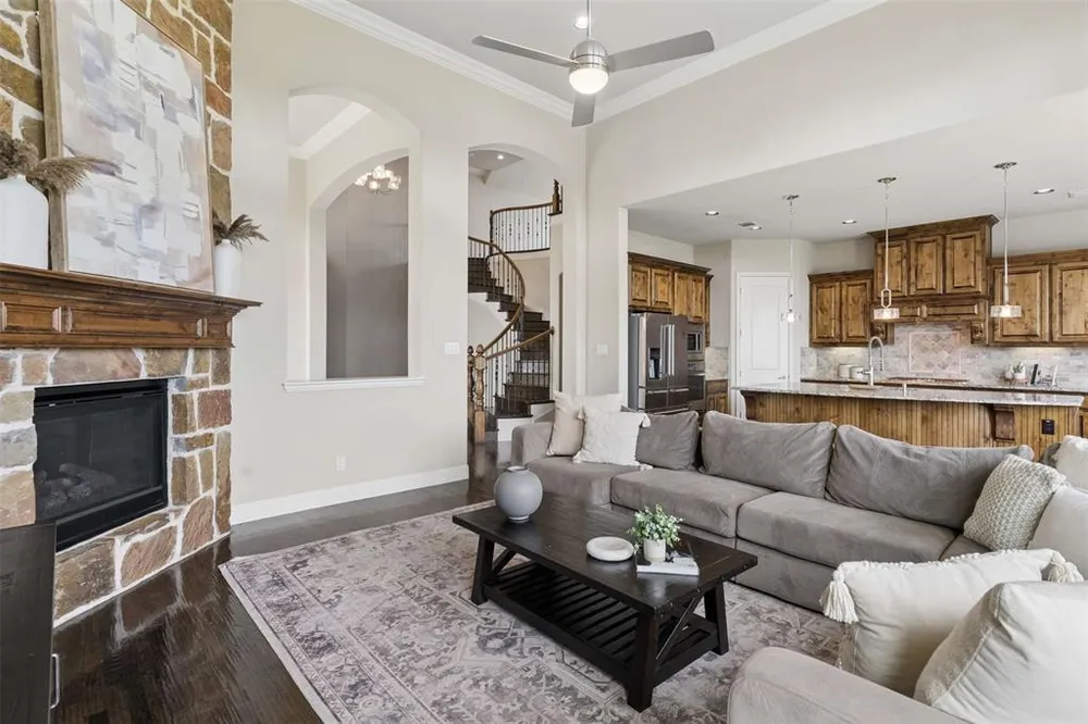 2689 Forest Breeze Dr, Frisco, TX 75034