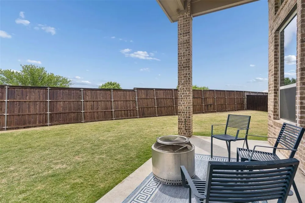 2689 Forest Breeze Dr, Frisco, TX 75034