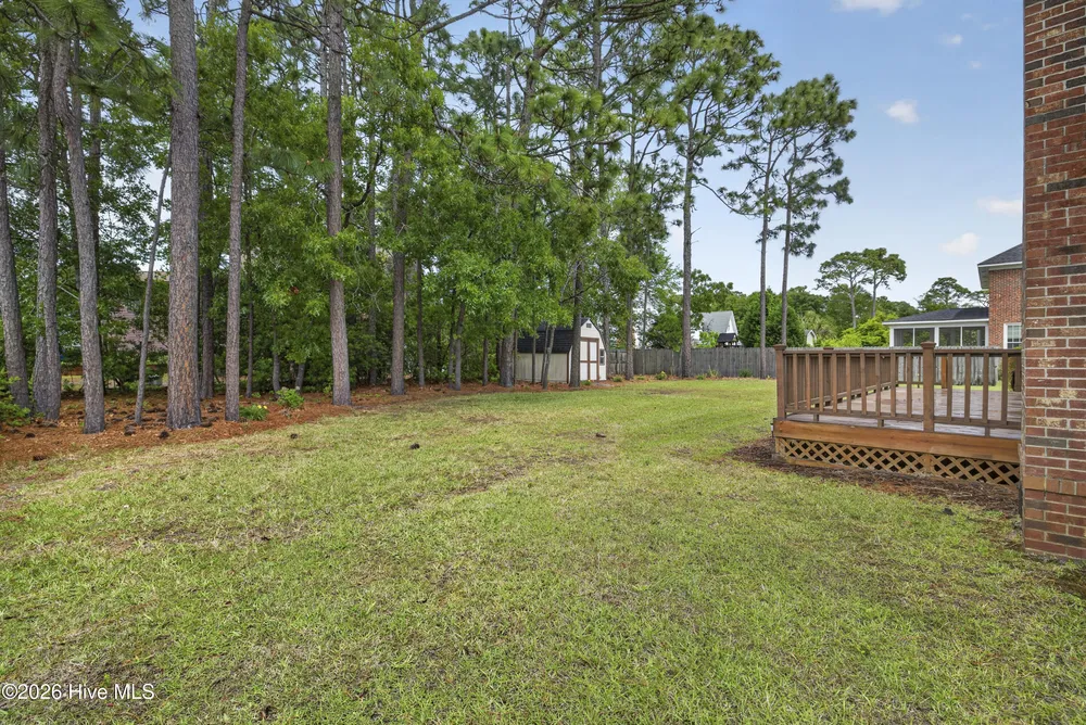3220 Amber Dr, Wilmington, NC 28409