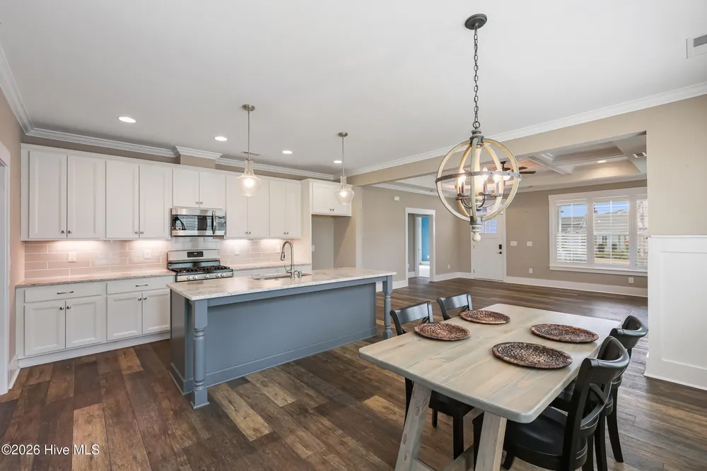 725 Wharton Ave, Wilmington, NC 28412