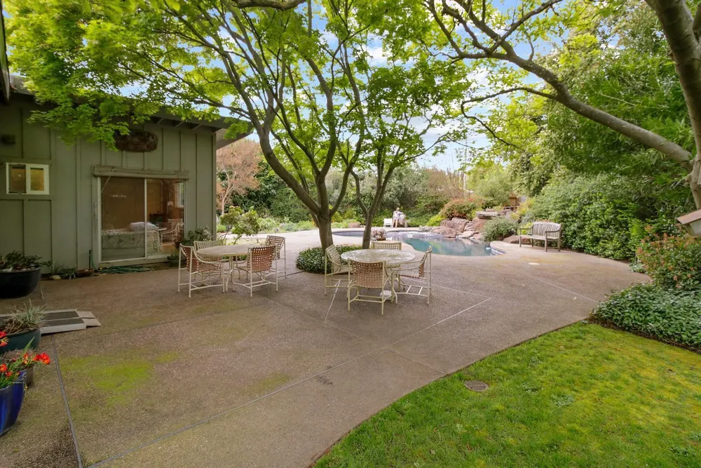 522 Sydling Ct, Sacramento, CA 95864