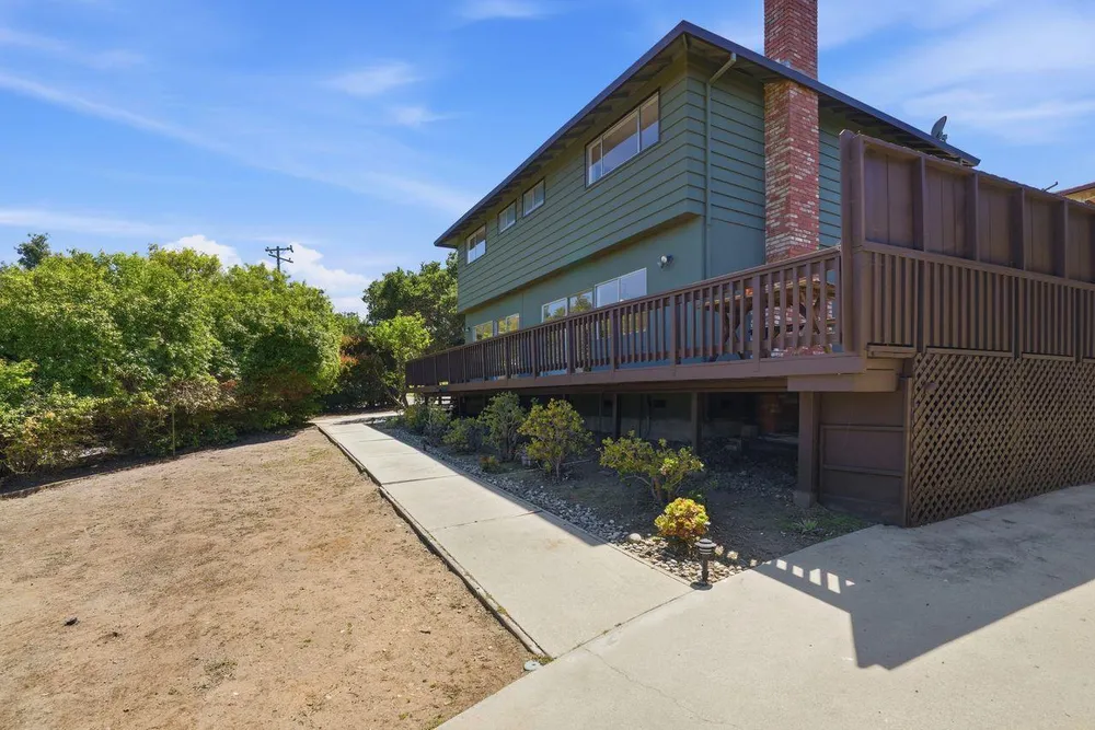 3950 Brookline Way, Redwood City, CA 94062