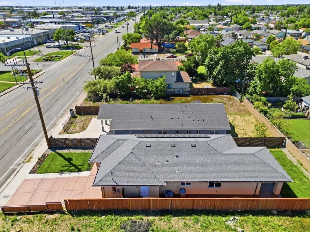 5680 Power Inn Rd, Sacramento, CA 95824