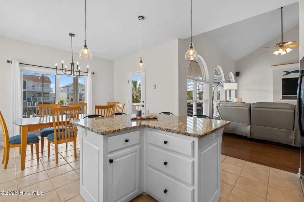 27 Cumberland St, Ocean Isle Beach, NC 28469-7647