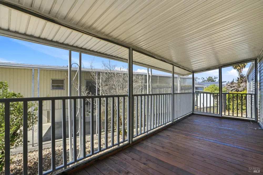 59 Colonial Park Dr, Santa Rosa, CA 95403-1140