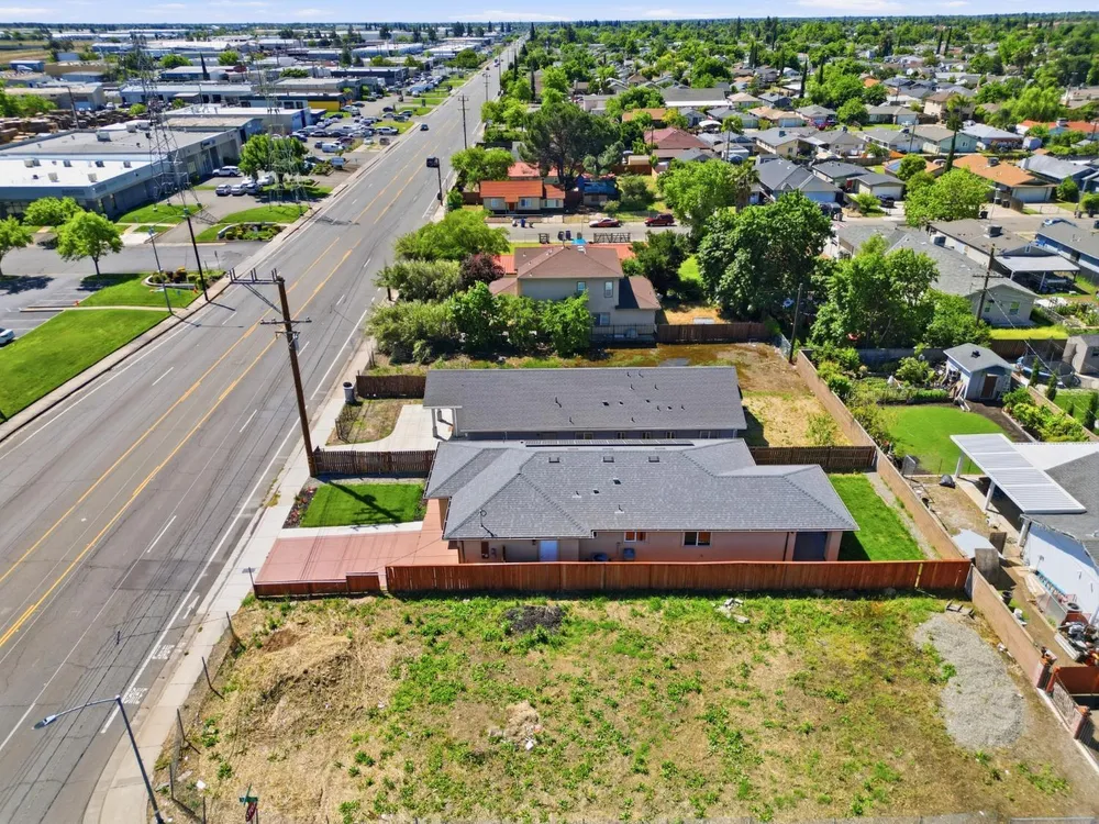 5680 Power Inn Rd, Sacramento, CA 95824