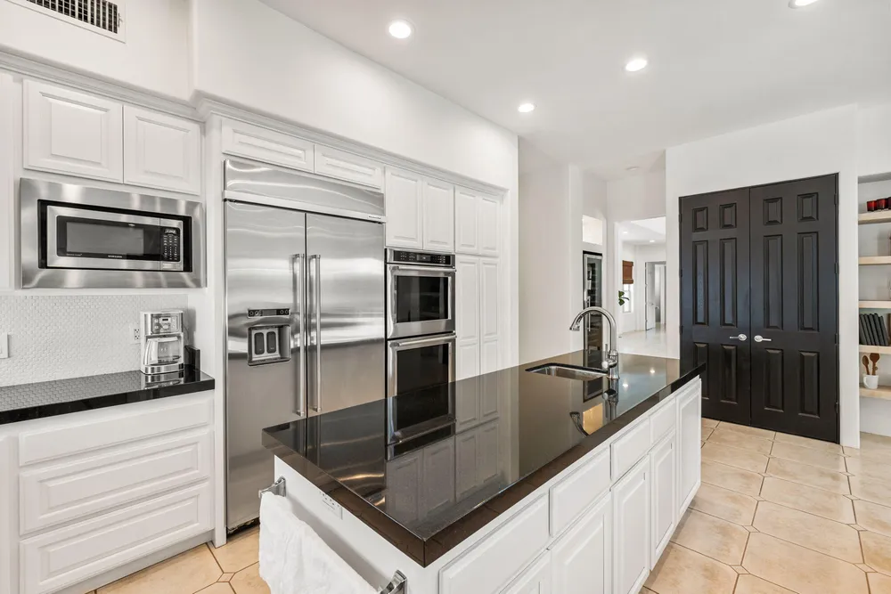 85 Appian Way, Palm Desert, CA 92211