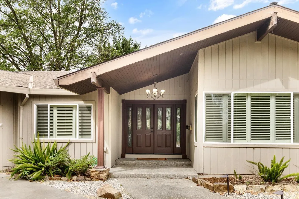 87 Breckenwood Way, Sacramento, CA 95864