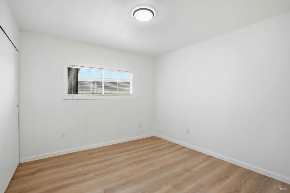 59 Colonial Park Dr, Santa Rosa, CA 95403-1140