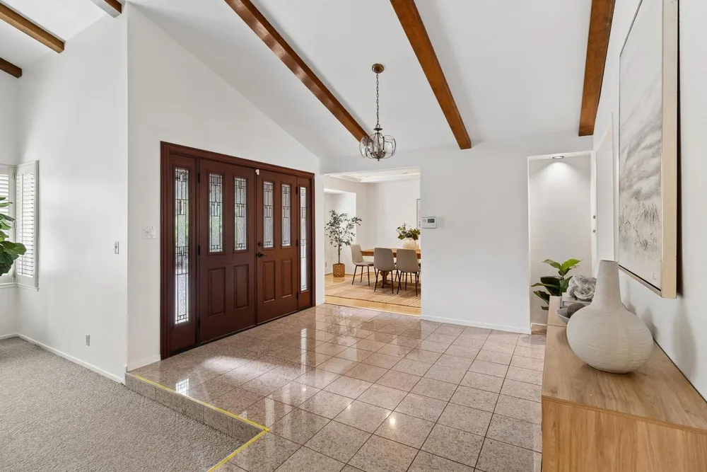 87 Breckenwood Way, Sacramento, CA 95864