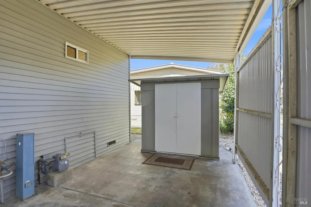 59 Colonial Park Dr, Santa Rosa, CA 95403-1140