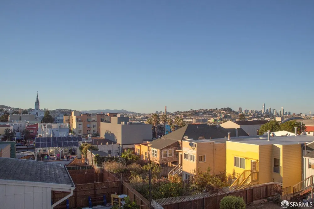 1552 Palou Ave, San Francisco, CA 94124