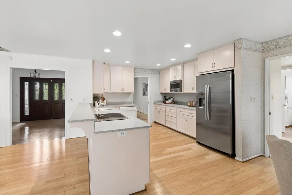 87 Breckenwood Way, Sacramento, CA 95864