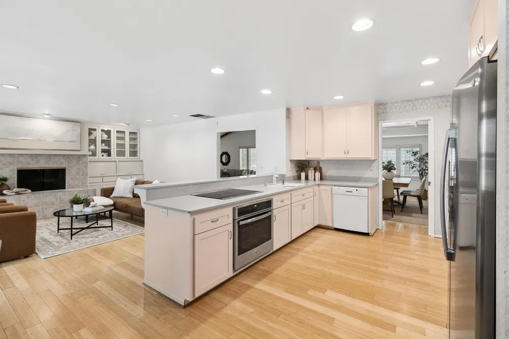 87 Breckenwood Way, Sacramento, CA 95864