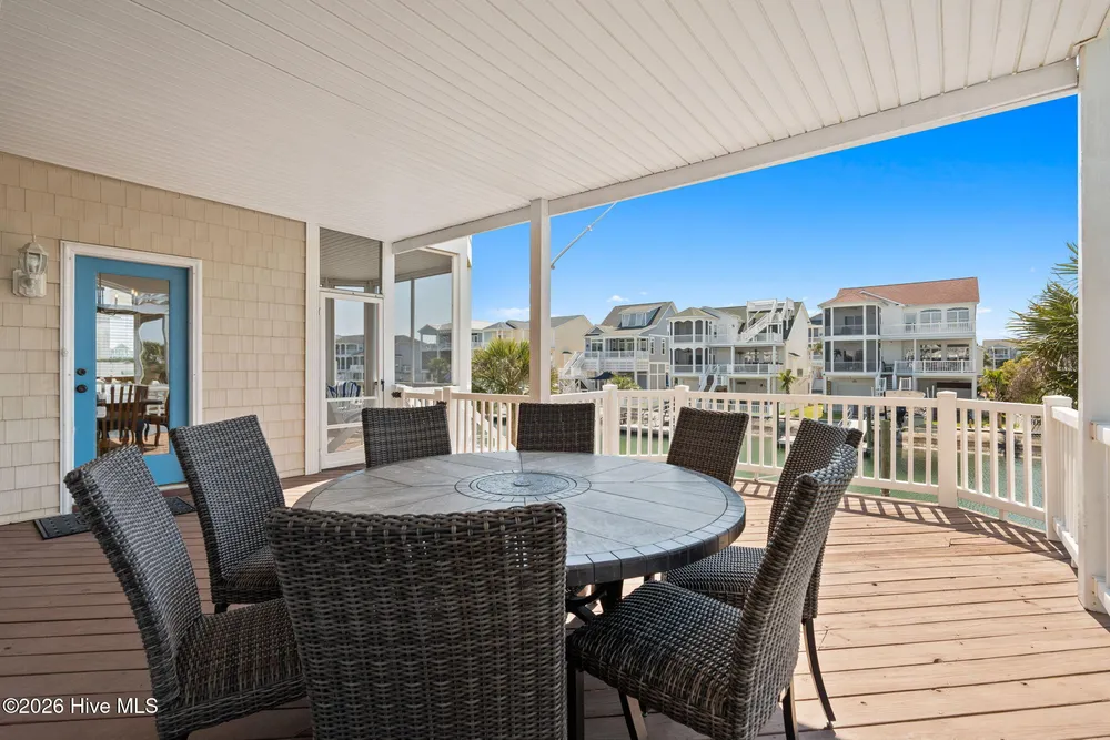 27 Cumberland St, Ocean Isle Beach, NC 28469-7647