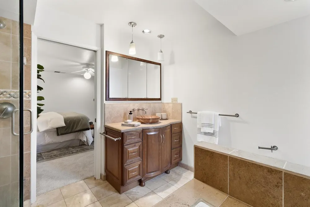 87 Breckenwood Way, Sacramento, CA 95864