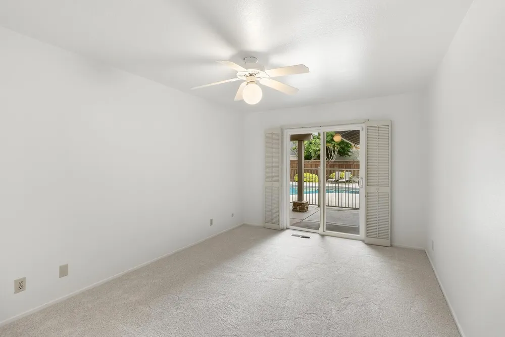 87 Breckenwood Way, Sacramento, CA 95864