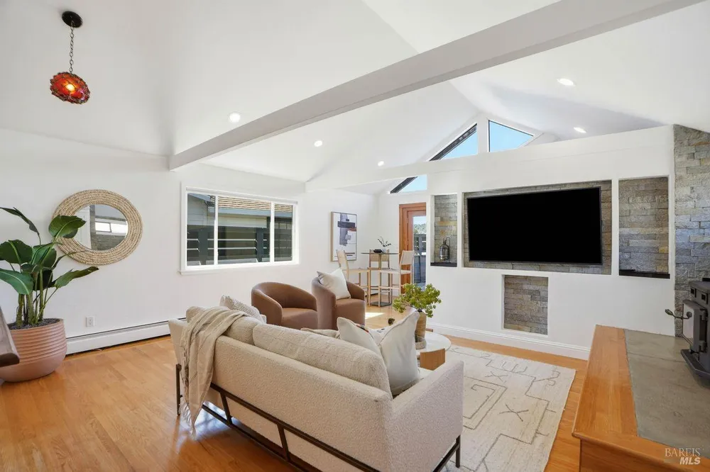 21 Boardwalk One, Larkspur, CA 94939