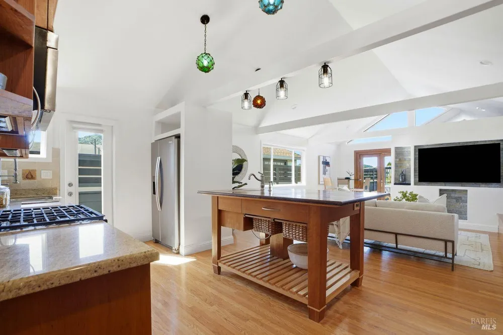 21 Boardwalk One, Larkspur, CA 94939