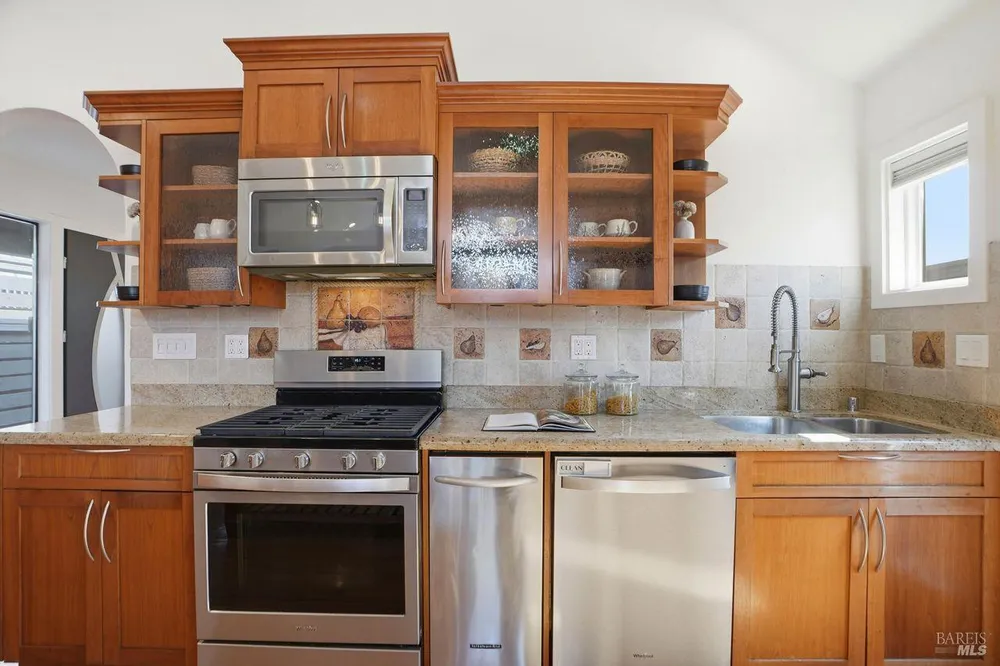 21 Boardwalk One, Larkspur, CA 94939