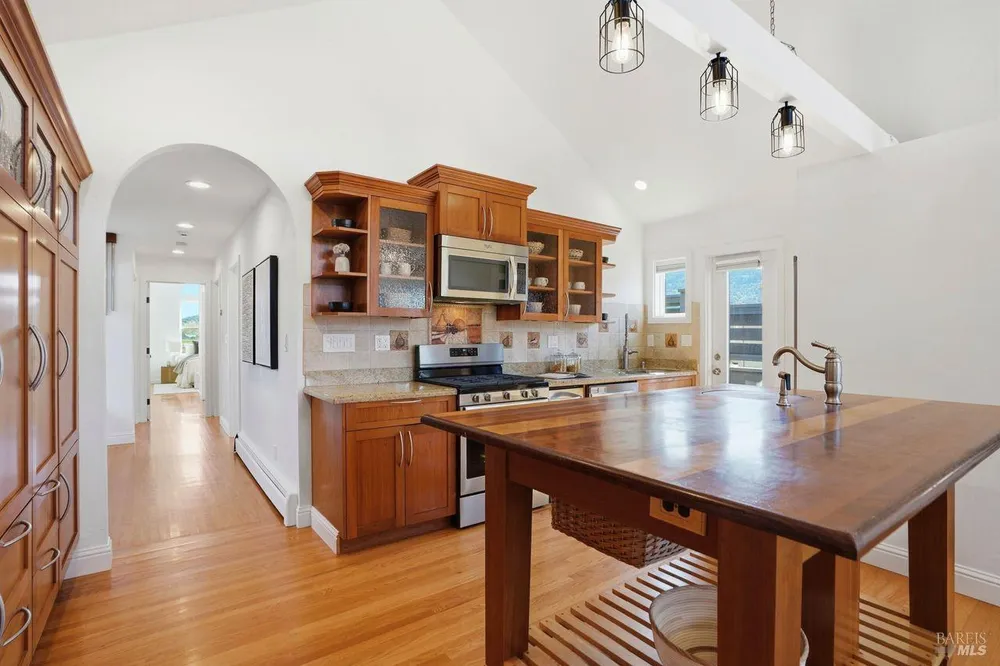 21 Boardwalk One, Larkspur, CA 94939