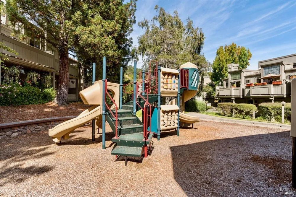186 RED HAWK RD, Novato, CA 94949