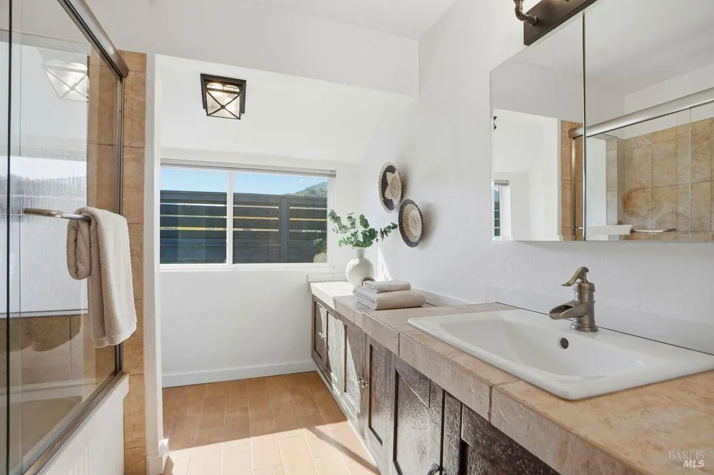 21 Boardwalk One, Larkspur, CA 94939