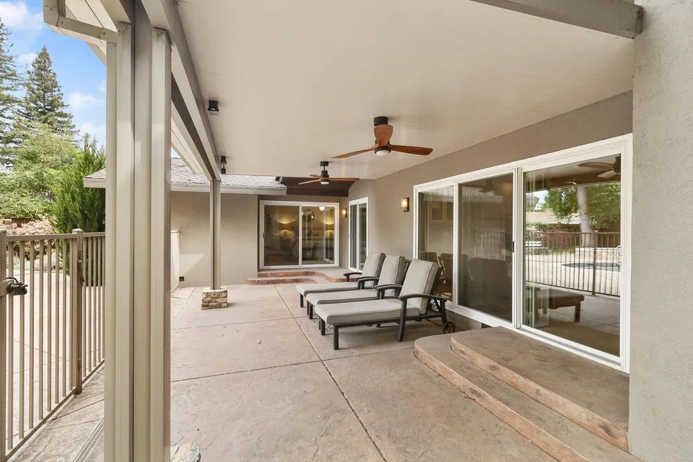 87 Breckenwood Way, Sacramento, CA 95864