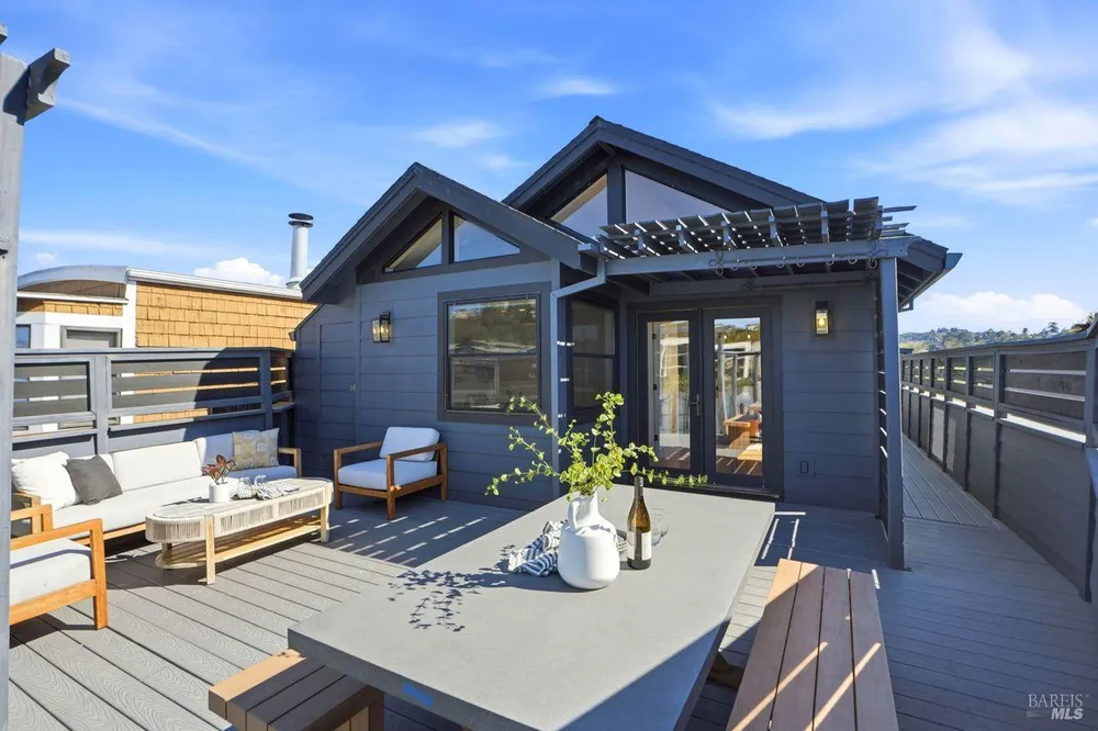 21 Boardwalk One, Larkspur, CA 94939