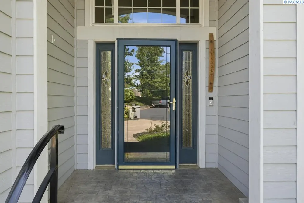 1525 NW Nicole Ct, Pullman, WA 99163