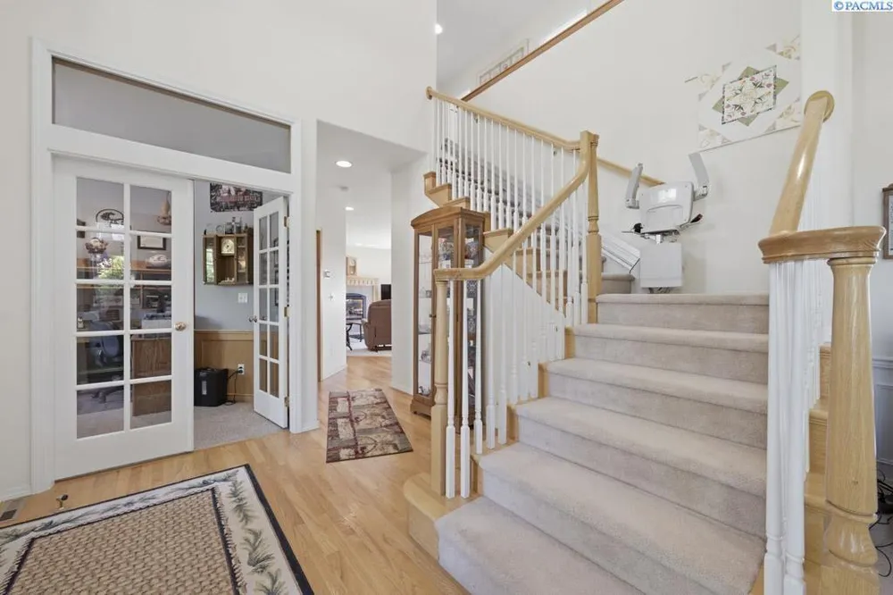 1525 NW Nicole Ct, Pullman, WA 99163