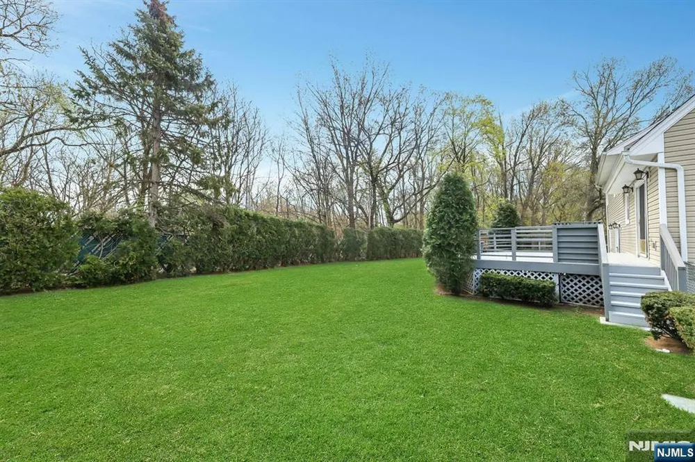 9-09 Elaine Terrace, Fair Lawn, NJ 07410