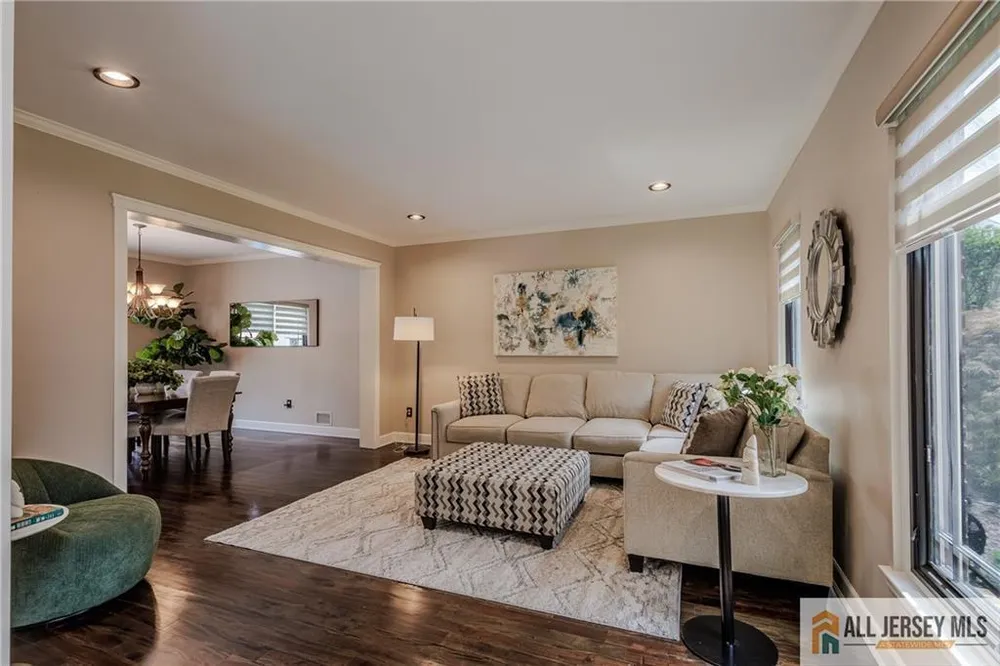 16 South St, Old Bridge, NJ 08857