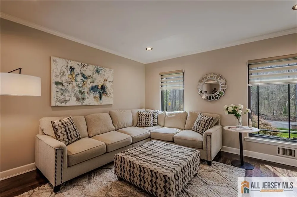 16 South St, Old Bridge, NJ 08857