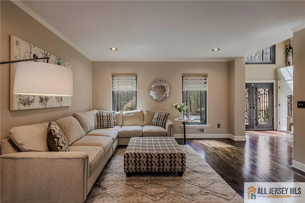 16 South St, Old Bridge, NJ 08857