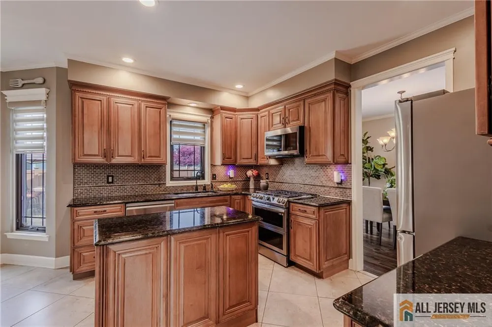 16 South St, Old Bridge, NJ 08857