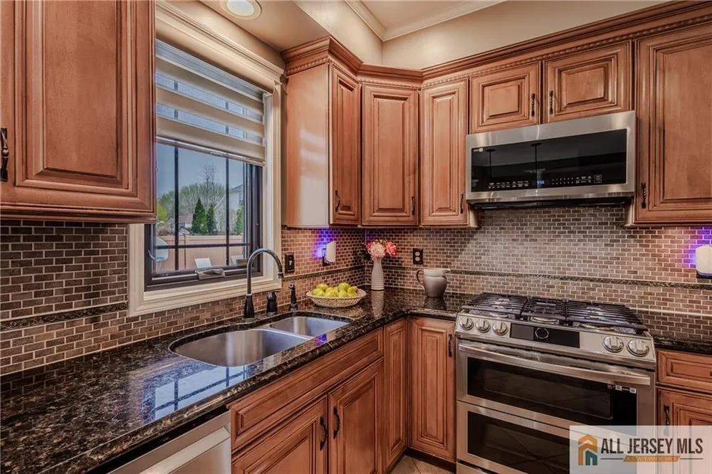 16 South St, Old Bridge, NJ 08857