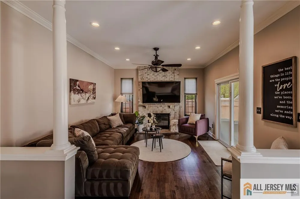 16 South St, Old Bridge, NJ 08857