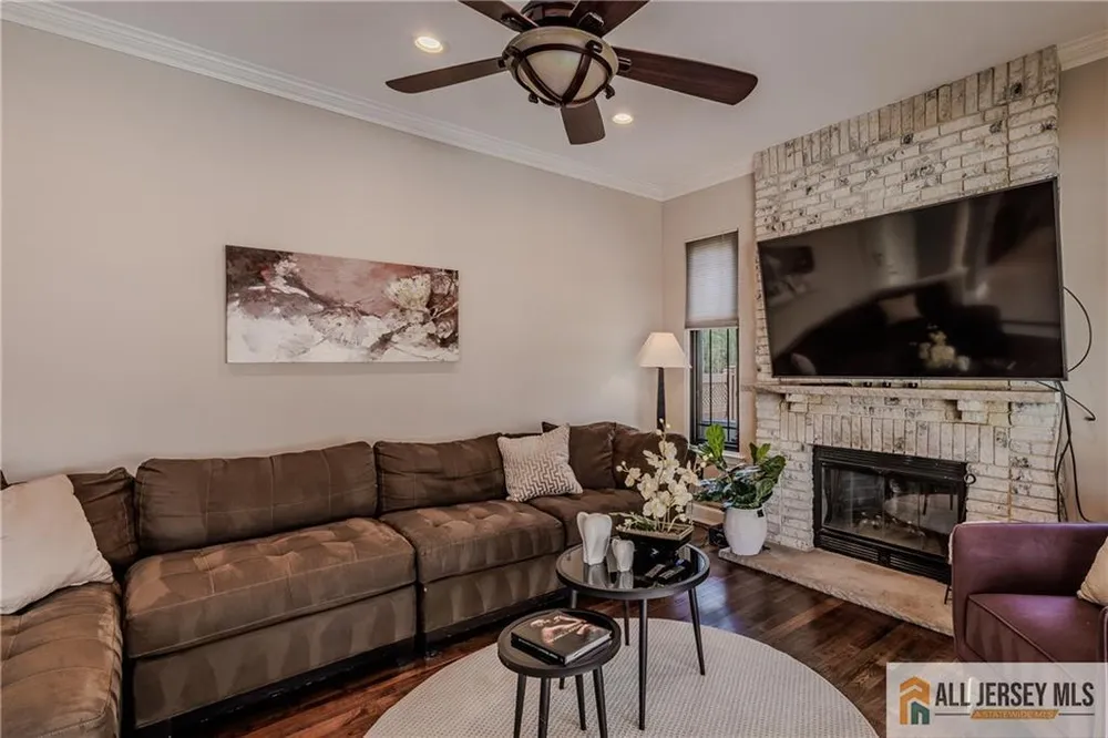 16 South St, Old Bridge, NJ 08857