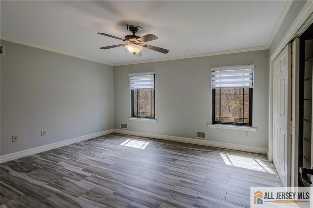 16 South St, Old Bridge, NJ 08857
