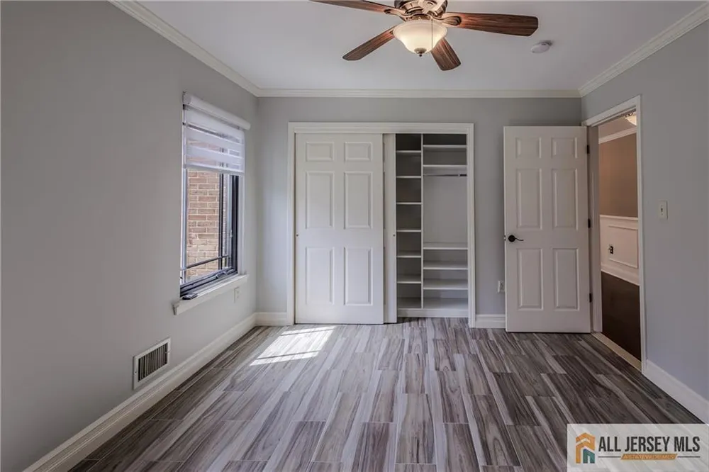 16 South St, Old Bridge, NJ 08857