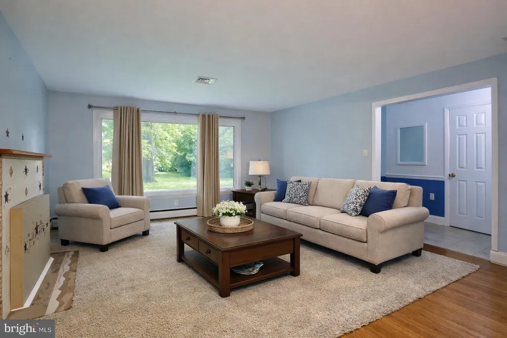 25 Oak Ave, Camp Hill, PA 17011