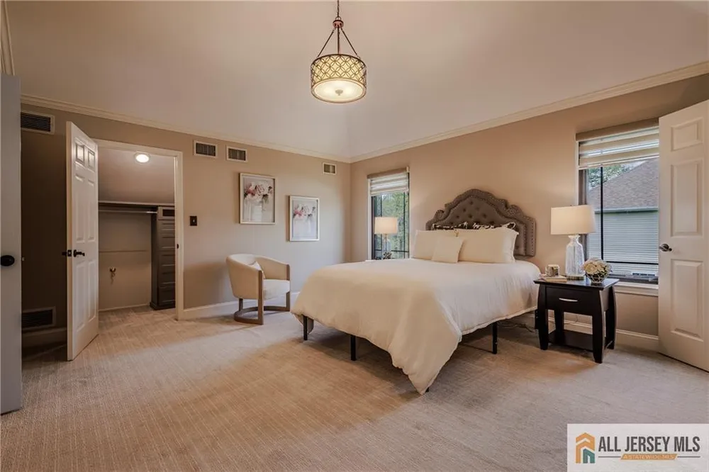 16 South St, Old Bridge, NJ 08857