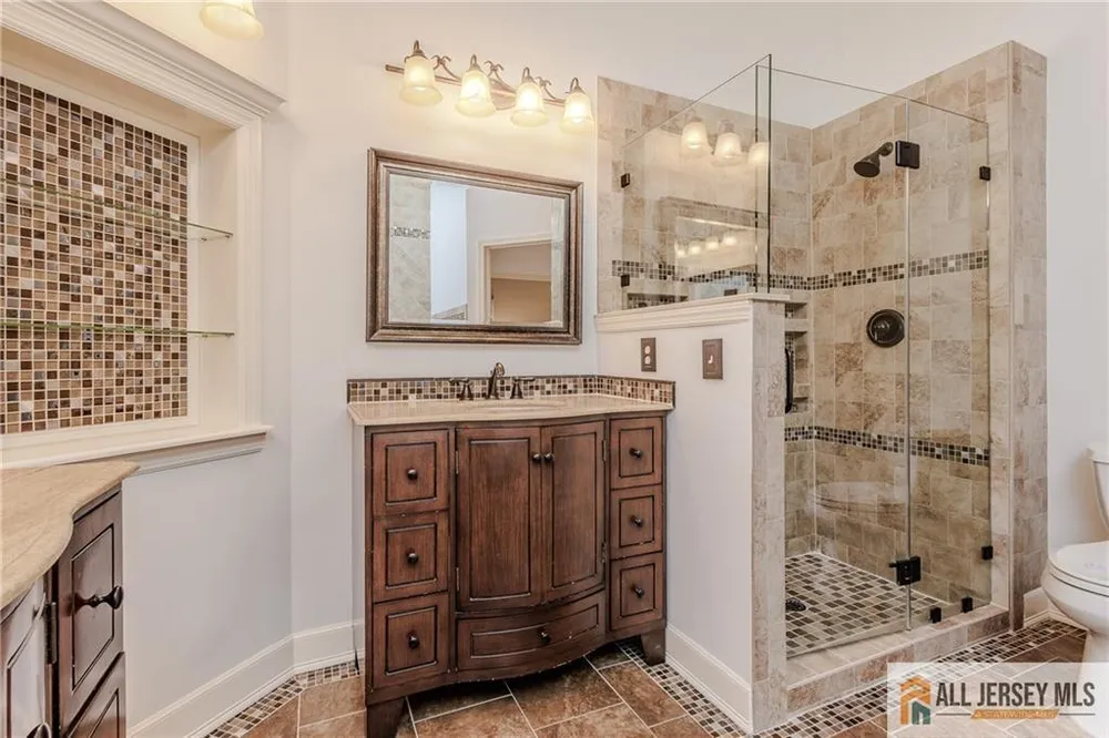 16 South St, Old Bridge, NJ 08857