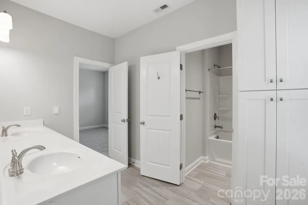 7203 Bellera Ct, Charlotte, NC 28277
