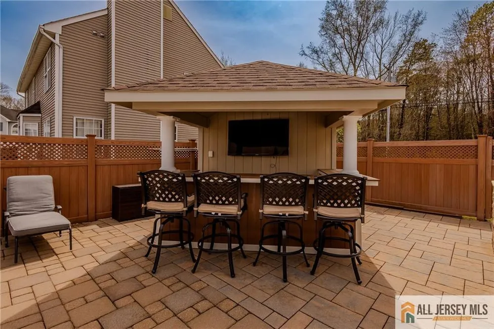 16 South St, Old Bridge, NJ 08857